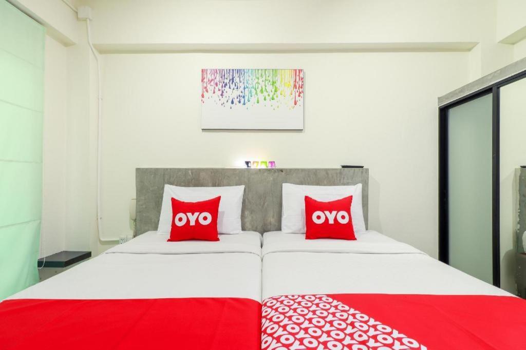 Oyo 412 7 Days Hotel Chiang Mai Dış mekan fotoğraf