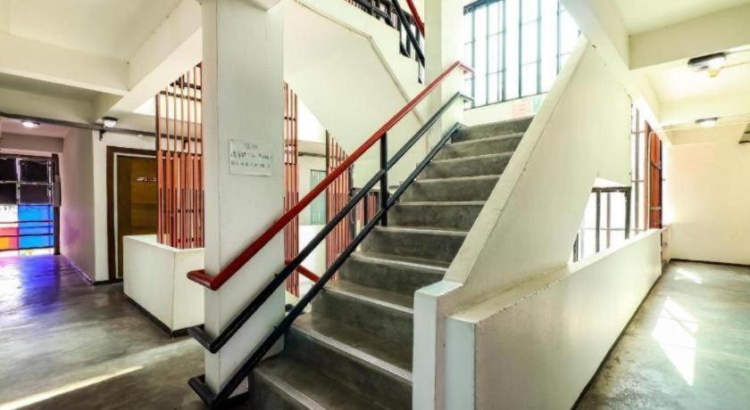 Oyo 412 7 Days Hotel Chiang Mai Dış mekan fotoğraf