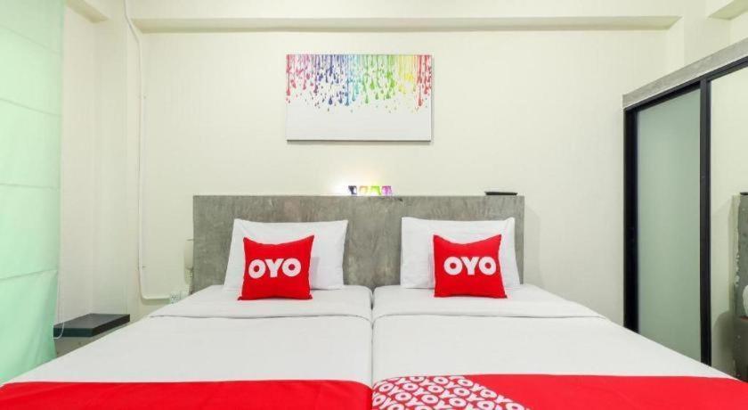 Oyo 412 7 Days Hotel Chiang Mai Dış mekan fotoğraf